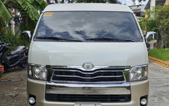 Selling Pearl White Toyota Hiace Super Grandia 2018 in Caloocan-2