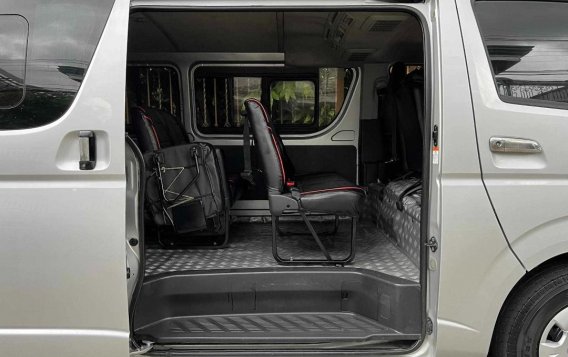 White Toyota Hiace 2016 for sale in Quezon City-7