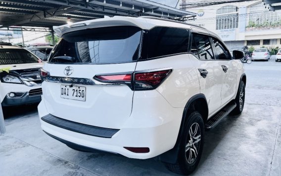 White Toyota Fortuner 2018 for sale in Automatic-3