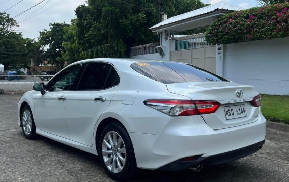 White Toyota Camry 2019 for sale in Muntinlupa-1