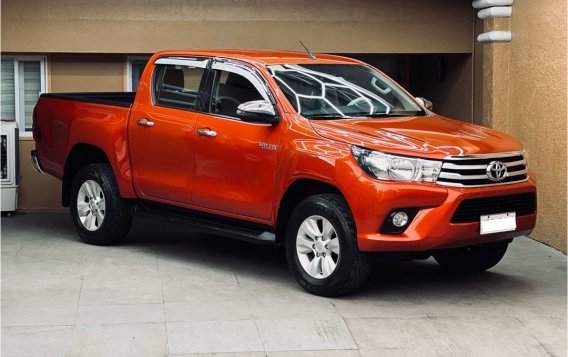 Orange Toyota Hilux 2019 for sale in Automatic-3