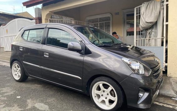 Selling Silver Toyota Wigo 2016 in Manila-7