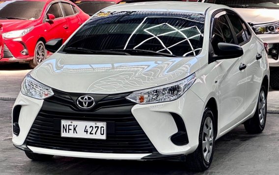 Selling White Toyota Vios 2021 in Parañaque-1