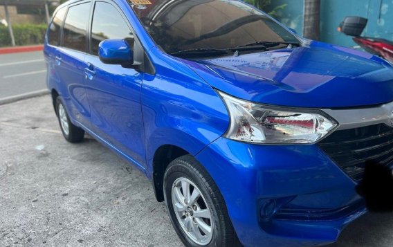 Selling White Toyota Avanza 2018 in Pasig-1