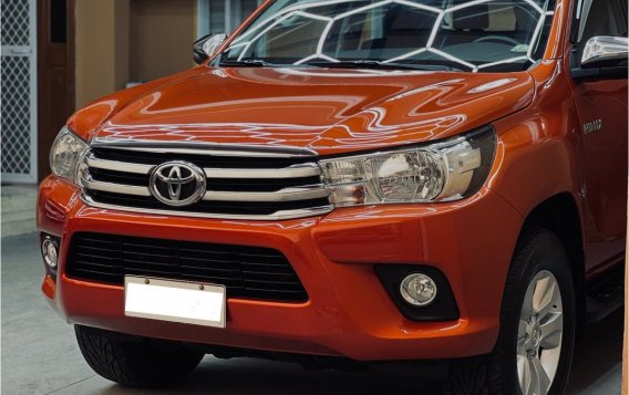 Orange Toyota Hilux 2019 for sale in Automatic-4