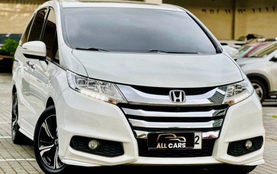 Sell White 2015 Toyota Alphard in Makati-1