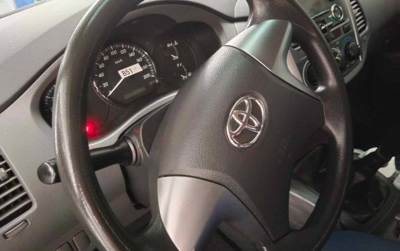 White Toyota Innova 2015 for sale in Manual-4