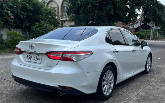 White Toyota Camry 2019 for sale in Muntinlupa-2