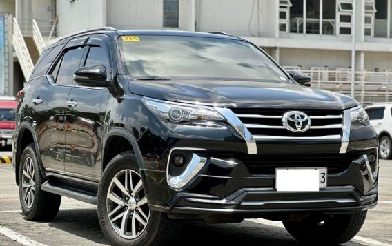 Sell White 2019 Toyota Fortuner in Makati