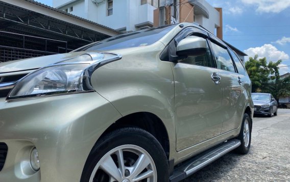White Toyota Avanza 2015 for sale in Quezon City-2