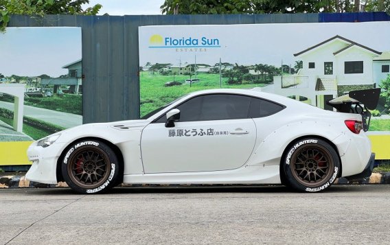 White Toyota 86 2018 for sale in Manila-6