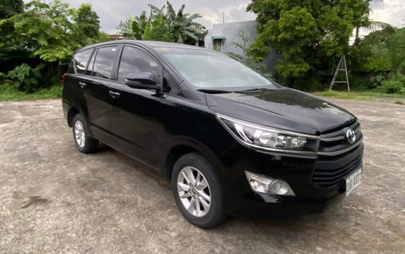 White Toyota Innova 2019 for sale in Quezon City-2