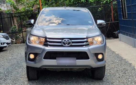 Sell White 2016 Toyota Hilux in Cebu City-1