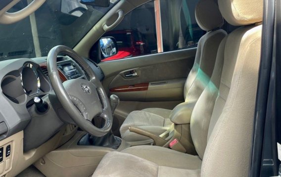White Toyota Fortuner 2011 for sale in Manual-7
