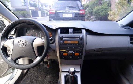 Green Toyota Corolla altis 2010 for sale in Quezon City-9