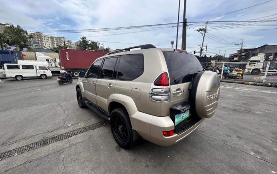 Sell White 2004 Toyota Land Cruiser in Quezon City-2