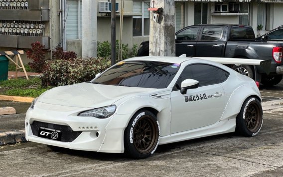 White Toyota 86 2018 for sale in Manila-7