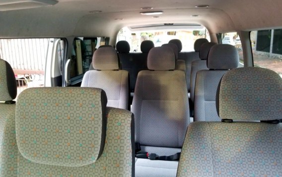 White Toyota Hiace 2016 for sale in Manual-9