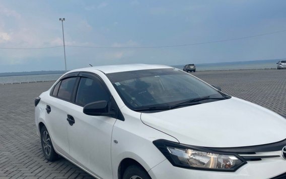 White Toyota Vios 2015 for sale in Dasmariñas-3