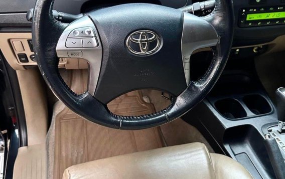 White Toyota Fortuner 2014 for sale in Manila-5