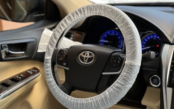 Sell Pearl White 2018 Toyota Camry in Muntinlupa-7