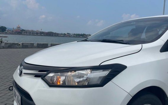 White Toyota Vios 2015 for sale in Dasmariñas-1