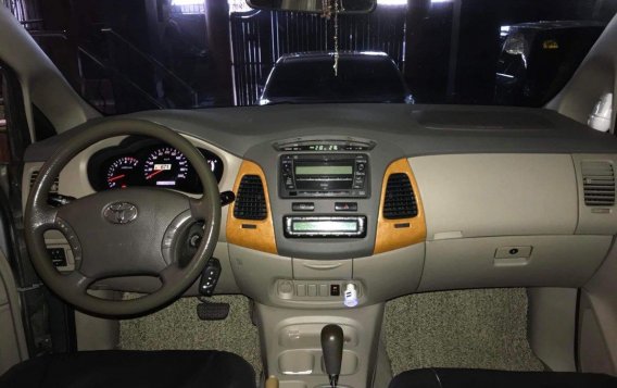 Silver Toyota Innova 2009 for sale in Automatic-7