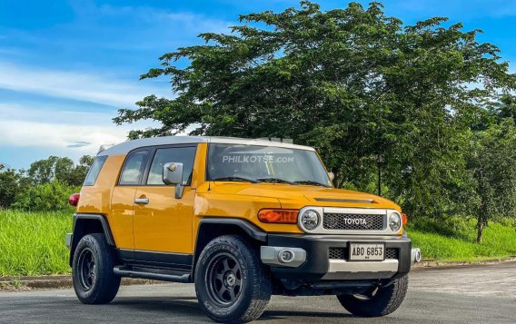 2015 Toyota FJ Cruiser  4.0L V6 in Manila, Metro Manila-1