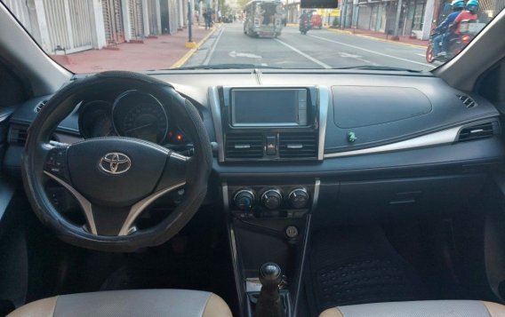 Selling White Toyota Vios 2017 in Manila-8