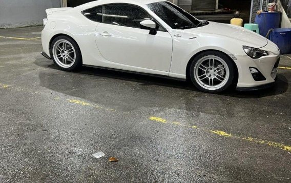 Sell White 2014 Toyota 86 in Pasay-3