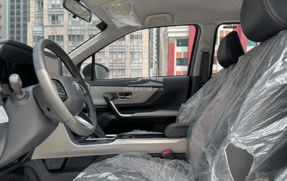 2023 Toyota Veloz G CVT in Makati, Metro Manila-8