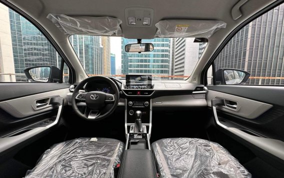 2023 Toyota Veloz G CVT in Makati, Metro Manila-14