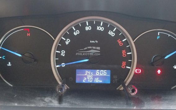 2019 Toyota Hiace  Commuter 3.0 M/T in Pasay, Metro Manila-13