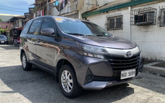 Selling White Toyota Avanza 2021 in Quezon City-2