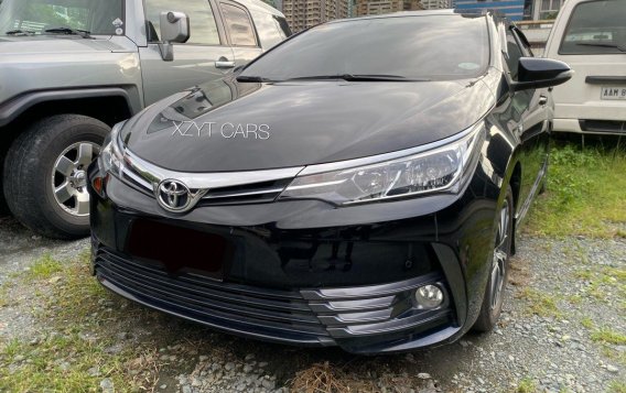 Sell White 2018 Toyota Corolla altis in Pasig