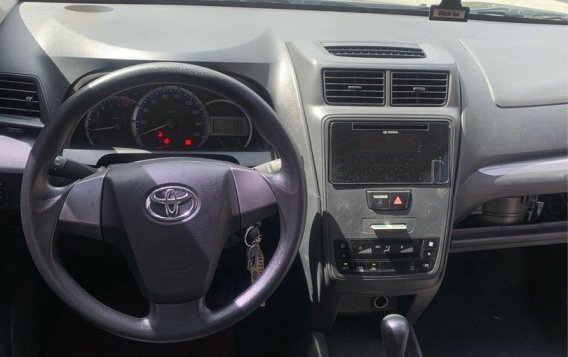 Selling White Toyota Avanza 2021 in Quezon City-7
