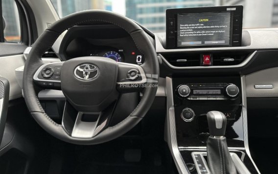 2023 Toyota Veloz in Makati, Metro Manila-15