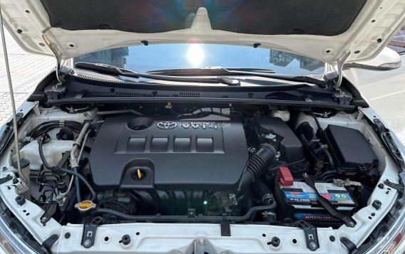 2018 Toyota Corolla Altis  1.6 V CVT in Makati, Metro Manila-15