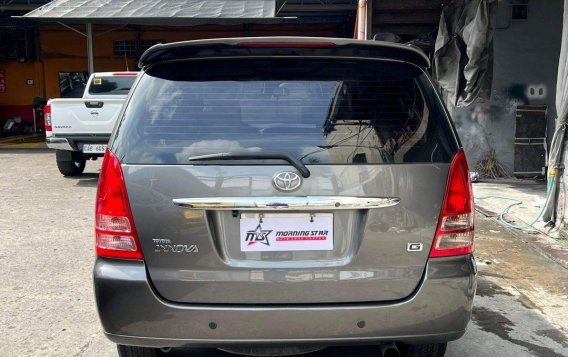 Sell White 2005 Toyota Innova in Manila-2