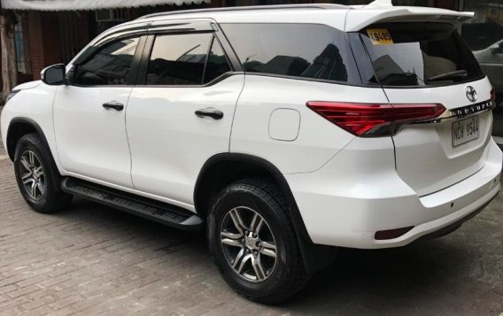 Sell White 2017 Toyota Fortuner in Quezon City-3