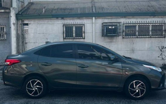 Sell White 2022 Toyota Vios in Quezon City-6