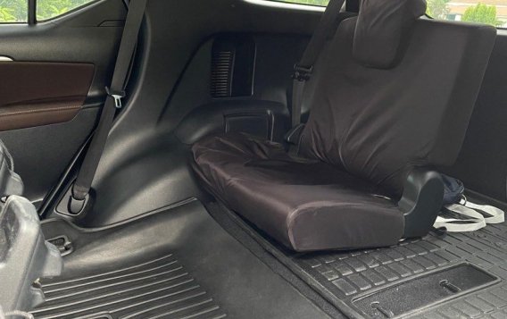 White Toyota Fortuner 2018 for sale in Quezon City-6