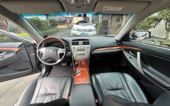White Toyota Camry 2010 for sale in Quezon City-5
