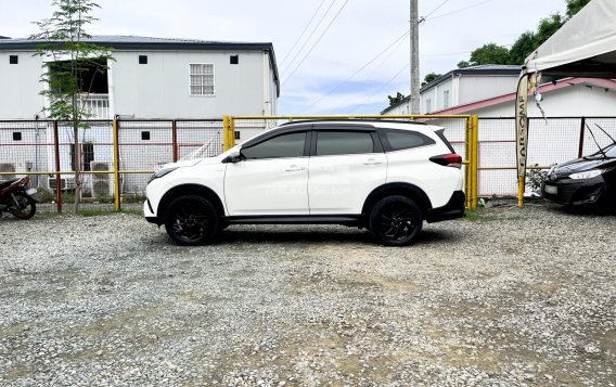 2020 Toyota Rush  1.5 G AT in Pasay, Metro Manila-7