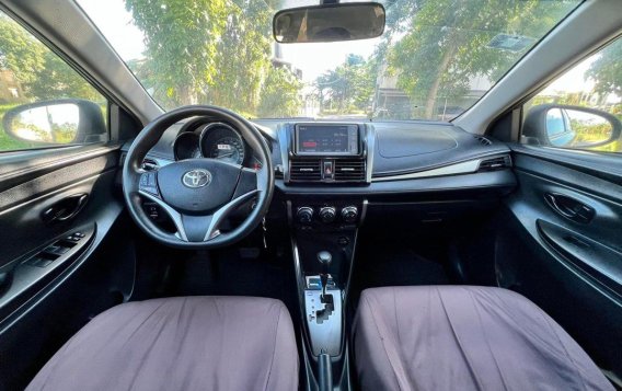 Selling White Toyota Vios 2017 in Manila-5