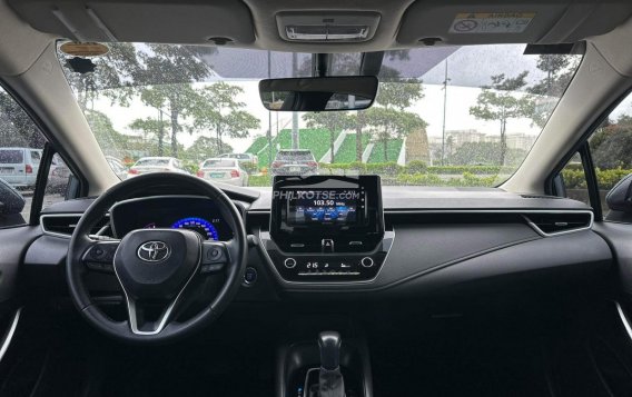 2020 Toyota Corolla Altis  1.6 V CVT in Makati, Metro Manila-8