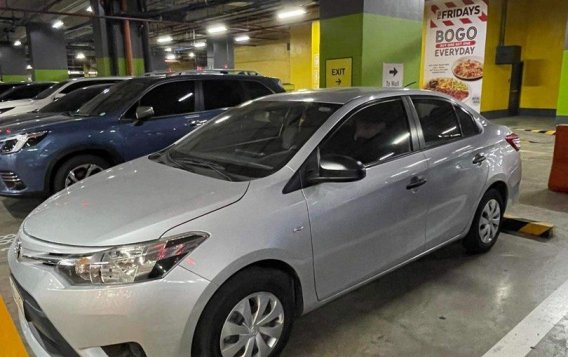 Selling Silver Toyota Vios 2017 in Biñan-3