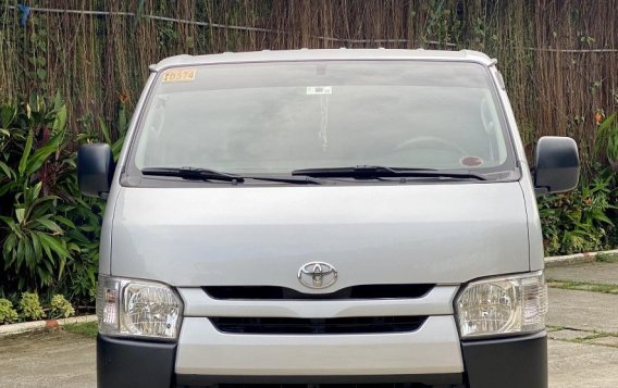 White Toyota Hiace 2019 for sale in Quezon City-2