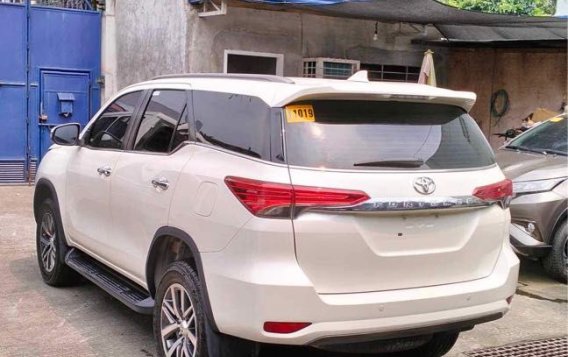 White Toyota Fortuner 2017 for sale in Quezon City