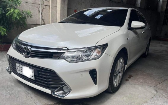 Pearl White Toyota Camry 2016 for sale in Manila-1